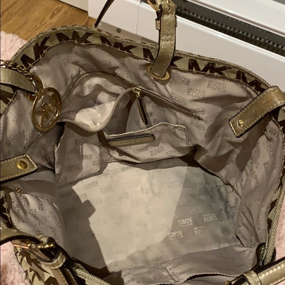 Michael Kors bag - Picture 2 of 4